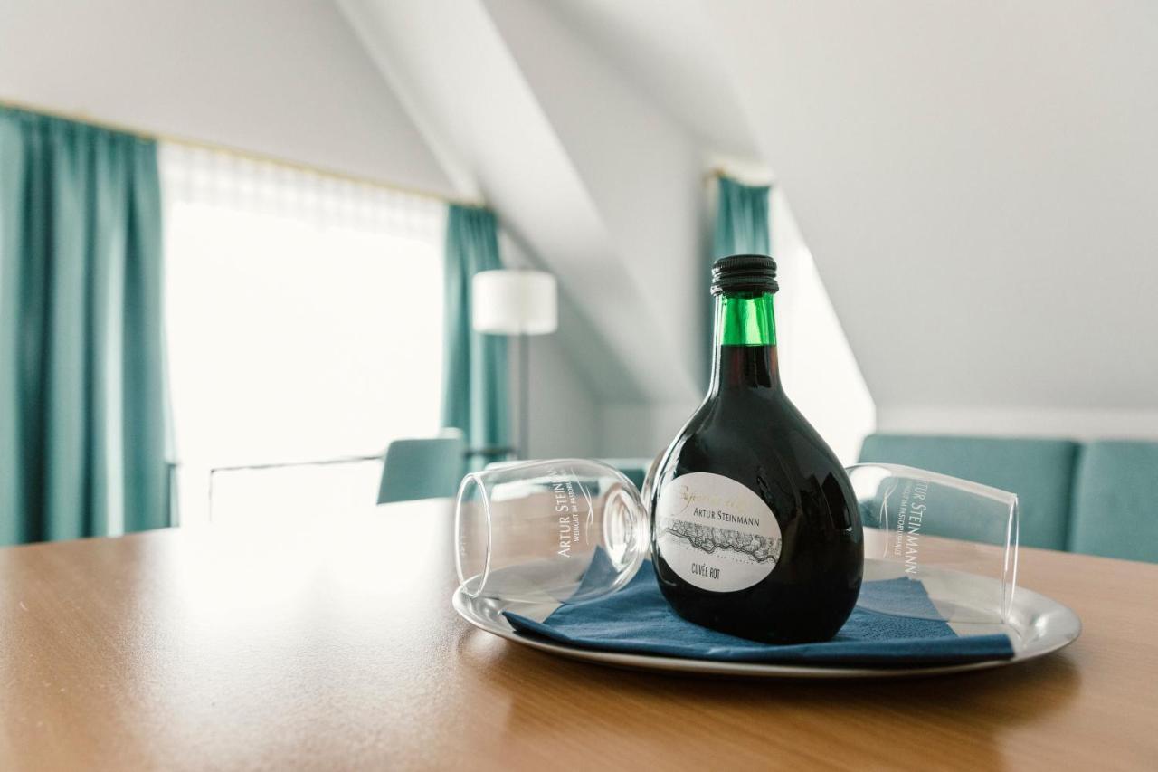 Hotel Weingut Pastoriushaus - Artur Steinmann Sommerhausen Zewnętrze zdjęcie