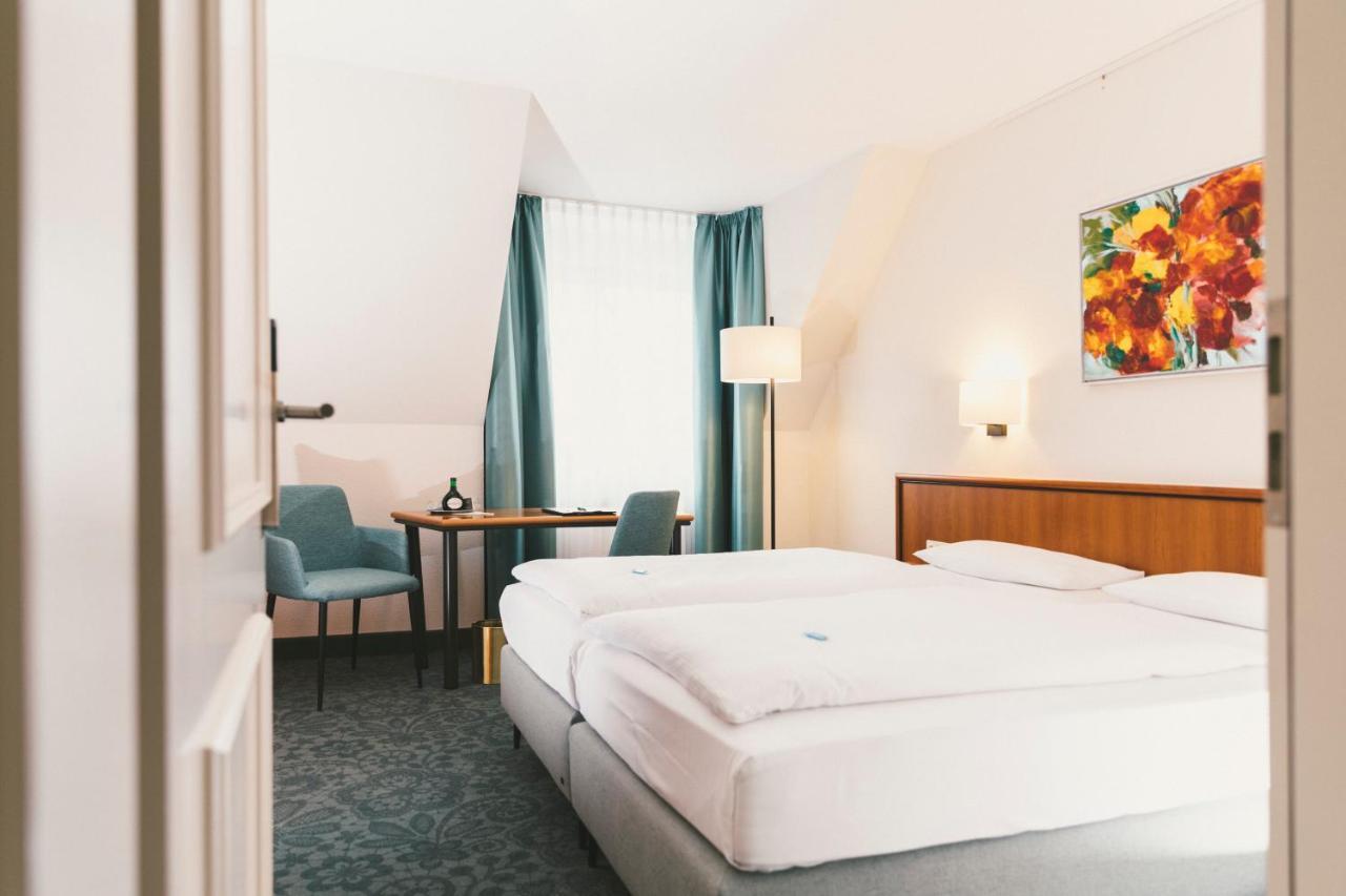 Hotel Weingut Pastoriushaus - Artur Steinmann Sommerhausen Zewnętrze zdjęcie