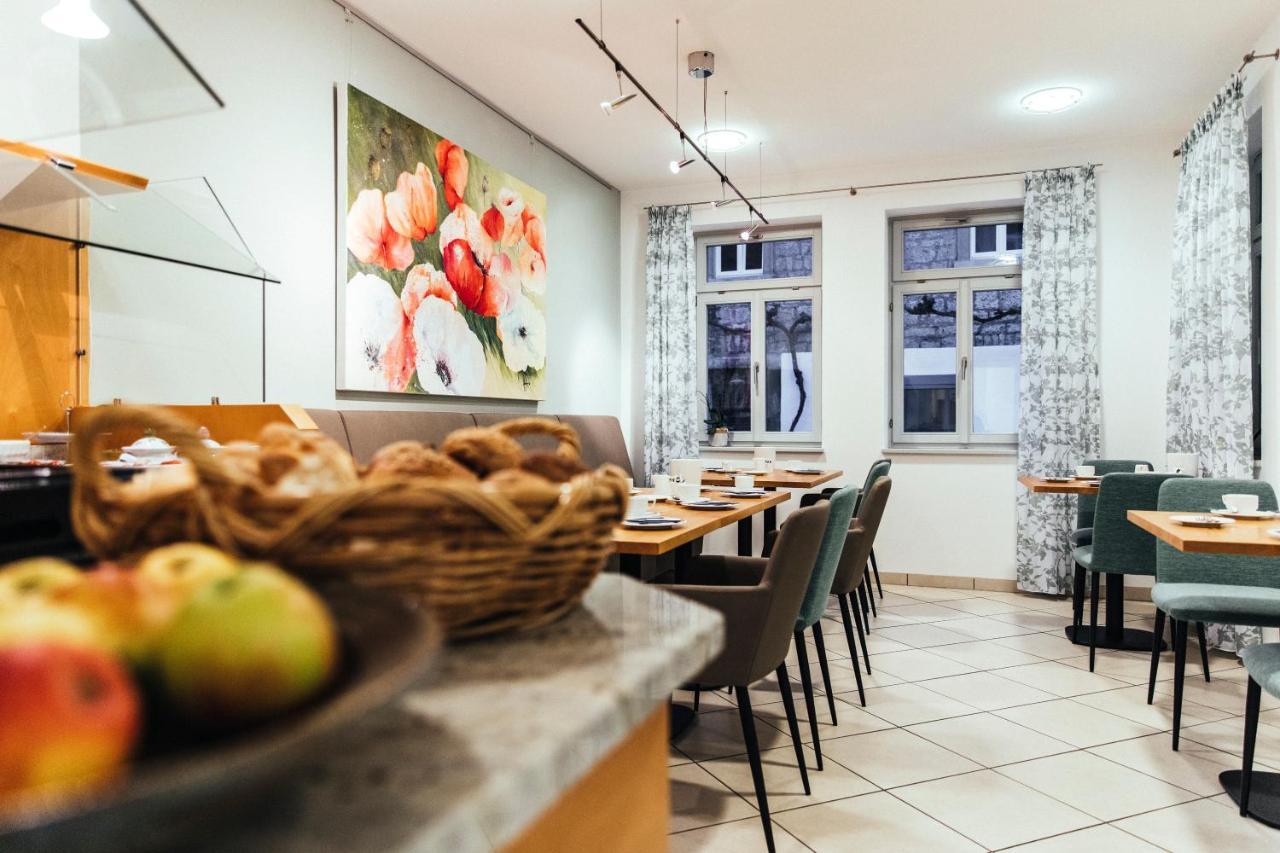 Hotel Weingut Pastoriushaus - Artur Steinmann Sommerhausen Zewnętrze zdjęcie