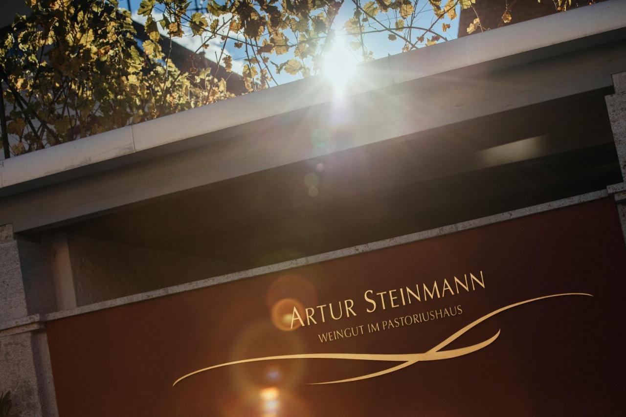 Hotel Weingut Pastoriushaus - Artur Steinmann Sommerhausen Zewnętrze zdjęcie